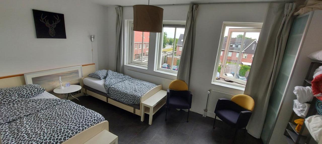 Airbnb 'Logeren Aan Het Plein' In Het Centrum Van Meppel Exterior photo